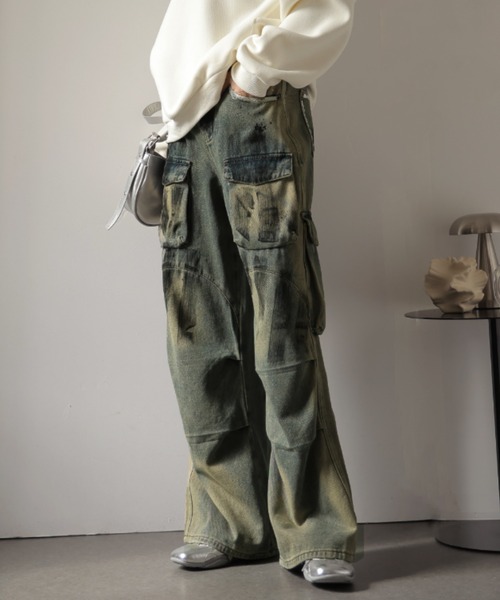 Ulysses(ユリシス)の「ダメージ加工ワイドデニムカーゴパンツ(デニムパンツ・レディース・ブラック/ブルー・M/S)」の7枚目の写真