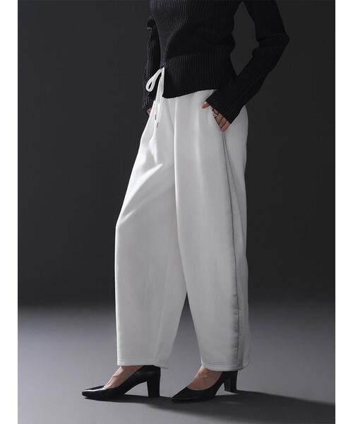 :ETHROF(イーサオブ)の「METALLIC PRINT SWEATPANTS(スウェットパンツ・レディース・チャコール/オフホワイト・FREE)」の6枚目の写真