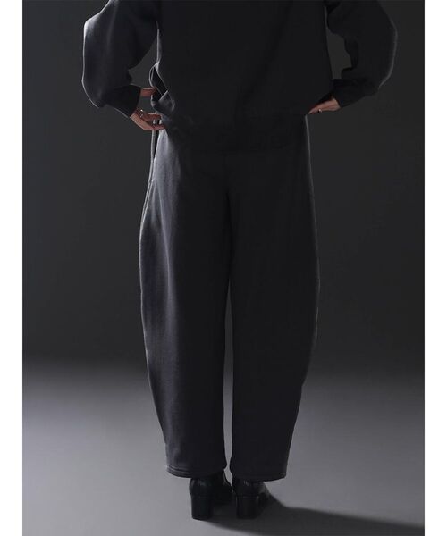 :ETHROF(イーサオブ)の「METALLIC PRINT SWEATPANTS(スウェットパンツ・レディース・チャコール/オフホワイト・FREE)」の11枚目の写真