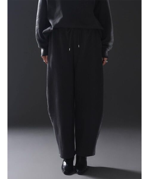 :ETHROF(イーサオブ)の「METALLIC PRINT SWEATPANTS(スウェットパンツ・レディース・チャコール/オフホワイト・FREE)」の15枚目の写真