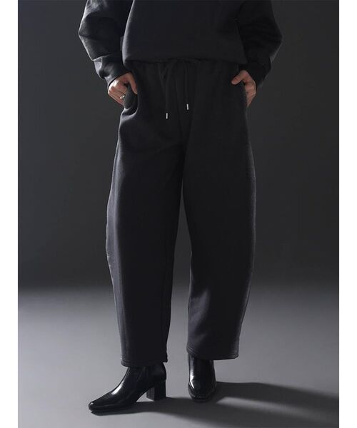 :ETHROF(イーサオブ)の「METALLIC PRINT SWEATPANTS(スウェットパンツ・レディース・チャコール/オフホワイト・FREE)」の2枚目の写真