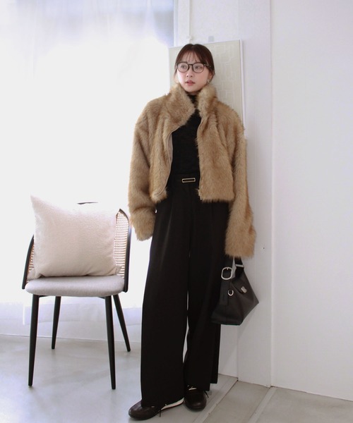 Reurie'（レウリィ）の「ミックスファーショートコート / ダブルジップ スタンドカラー ショート丈 クロップド丈 ボリュームアウター カジュアル 韓国 ガーリー Y2K ふわふわ もこもこ ブラウン ベージュ グレー ブラック（その他アウター・レディース・その他2/その他1/ブラウン・FREE）」の21枚目の写真