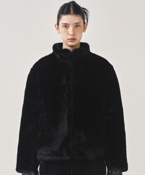 NICK&NICOLE（ニックアンドニコール）の「HIGH NECK SOFT FUR JACKET_2 COLOR（ムートンコート・レディース・その他・FREE/SMALL/BLACK）」の2枚目の写真