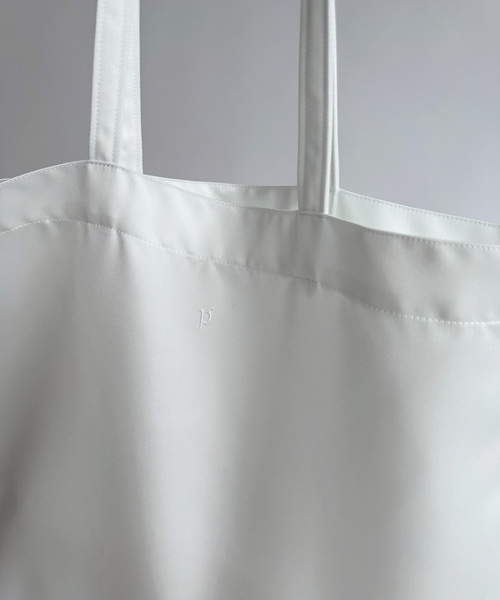 EDIT. FOR LULU(エディットフォールル)の「【PAN/パン】SATIN TOTE BAG(クラッチバッグ・レディース・ホワイト・FREE)」の3枚目の写真