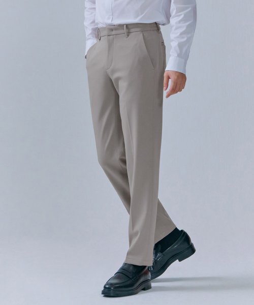 CHASECULT(チェイスカルト)の「男性テーパードサイドバンディングスラックス-CERK2211B0X(スラックス・メンズ・Beige・76/82/86)」の3枚目の写真