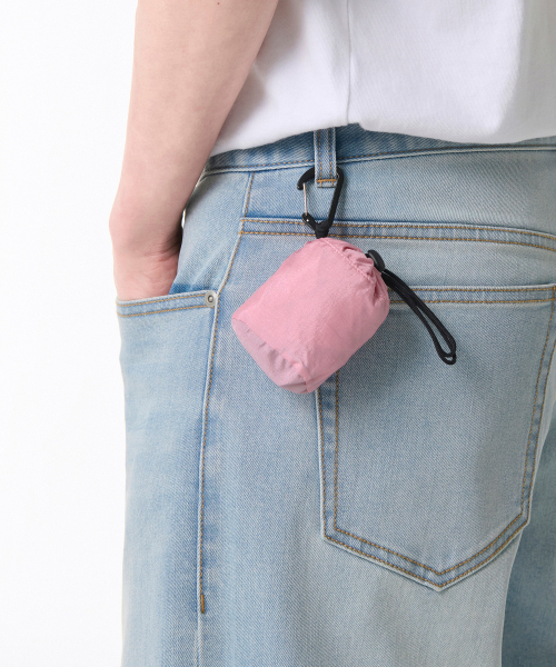 MUSINSA STANDARD（ムシンサスタンダード）の「クリンクルマイクロパッカブルショルダーバッグ[ピンク]（ショルダーバッグ・レディース・その他・FREE）」の5枚目の写真