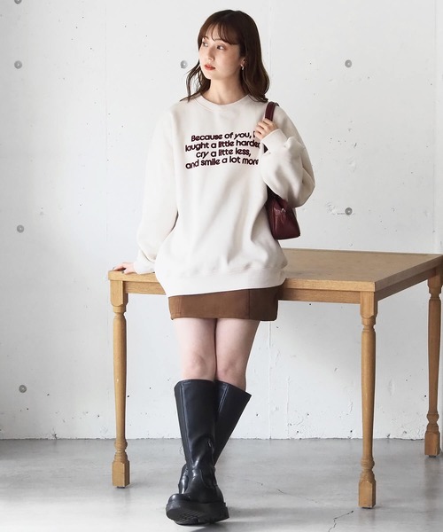 tiptop(ティップトップ)の「裏起毛フロッキーロゴプルオーバー(スウェット・レディース・アイボリー/グレー/ブラウン・FREE)」の7枚目の写真
