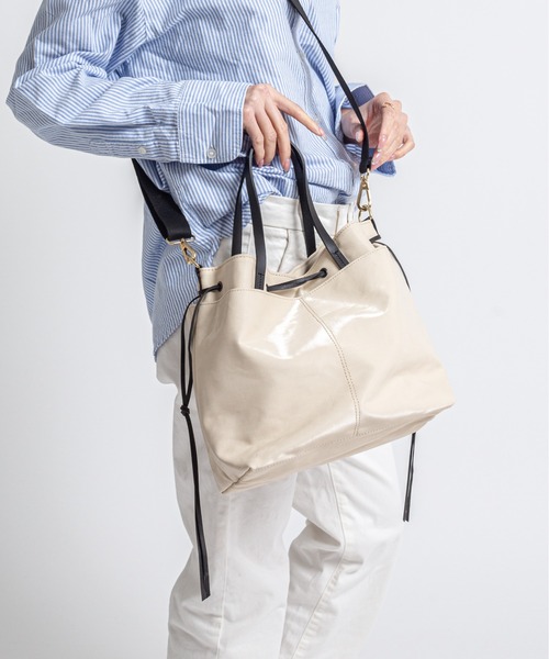 Jack Gomme(ジャックゴム)の「【JACK GOMME】ショルダーバッグ EMY Sac cabas(ショルダーバッグ・レディース・ブラック/ライラック/クリーム/シルバー/ネイビー/ダークグリーン・FREE)」の3枚目の写真