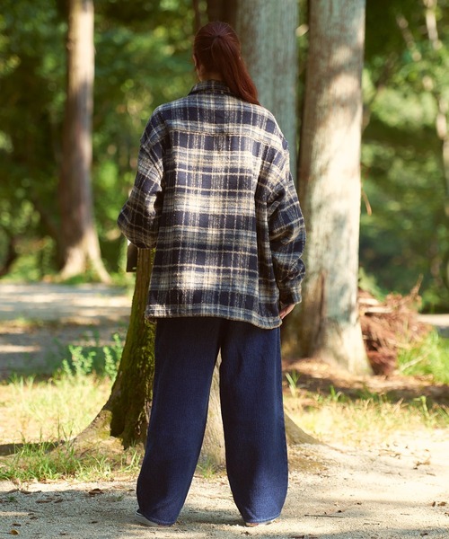 AOZORA（アオゾラ）の「AOZORA/アオゾラ　刺し子デニム ロールアップパンツ（デニムパンツ・メンズ・インディゴブルー・X-LARGE/LARGE/MEDIUM）」の5枚目の写真