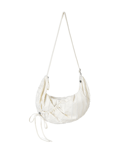 FENNEC（フェネック）の「LASSIE BAG - FRINGE IVORY（メッセンジャーバッグ・レディース・その他・FREE）」の7枚目の写真