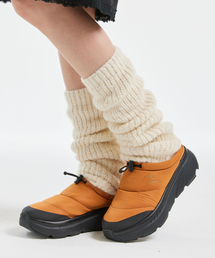 AKIII CLASSIC（アキクラシック）の「Banff Recovery Padding Mule Ginger（スニーカー）」