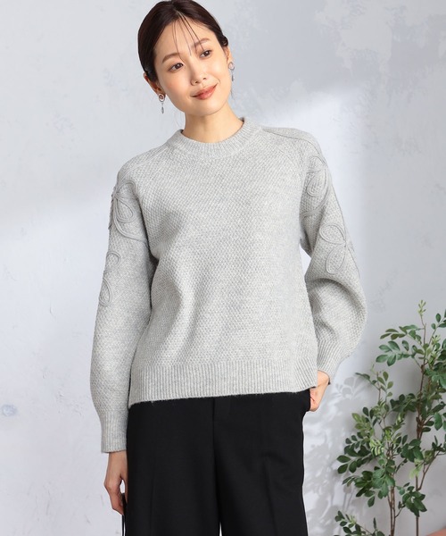 GALLORIA(ギャローリア)の「コード刺繍ニット(ニット/セーター・レディース・モカ/ライトグリーン/グレー・S/M/LL/L)」の1枚目の写真