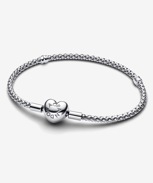 PANDORA(パンドラ)の「ハート クラスプ スタッディド チェーン シルバー ブレスレット(ブレスレット・レディース・シルバー・17cm/18cm/19cm)」の1枚目の写真
