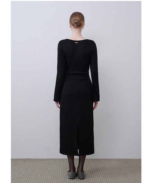 MICANE(ミケーネ)の「キャッシュストラップロングドレス(ワンピース・レディース・ライトベージュ/ブラック・LARGE/X-LARGE/XX-LARGE/SMALL/MEDIUM)」の17枚目の写真