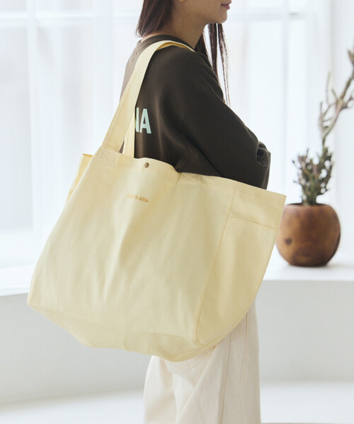 AMERICANA(アメリカーナ)の「Americana × Firsthand/アメリカーナ 別注 エンブロイダリー トート L / サイドポケット付き トートバッグ / A4収納可能(トートバッグ・レディース・ダークブラウン/ピンク/レモンイエロー/ブルーグリーン・FREE)」の17枚目の写真