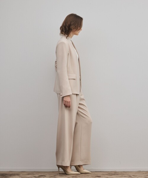 GRACE CONTINENTAL（グレースコンチネンタル）の「トリアセノーカラージャケット（ノーカラージャケット・レディース・ベージュ/ブラック・38/36）」の11枚目の写真