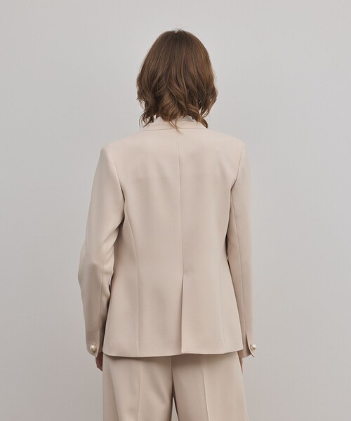 GRACE CONTINENTAL（グレースコンチネンタル）の「トリアセノーカラージャケット（ノーカラージャケット・レディース・ベージュ/ブラック・38/36）」の14枚目の写真