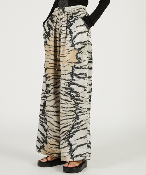 PRANK PROJECT（プランクプロジェクト）の「【2026Spring Pre-Order】タイガープリントパンツ / Tiger Print Pants（その他パンツ・レディース・マルチ・36/38）」の13枚目の写真