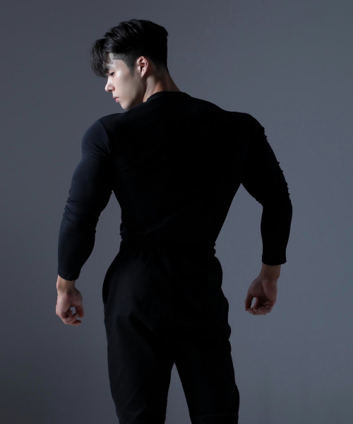 CARMID(カミド)の「ロングスリーブマッスルフィットグローリー長袖Tシャツ(Tシャツ/カットソー・メンズ・その他・1/2)」の3枚目の写真