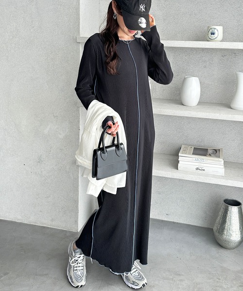 GeeRA(ジーラ)の「全骨格対応!配色プリーツワンピース(ワンピース・レディース・モカ/ブラック・X-LARGE/LARGE/MEDIUM)」の4枚目の写真
