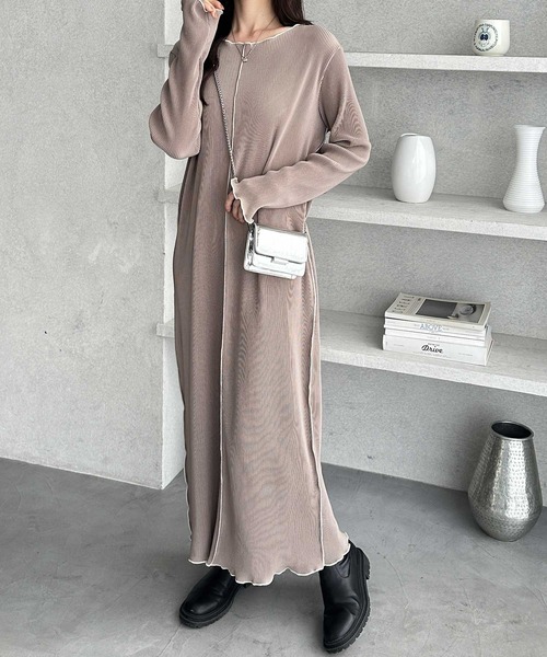 GeeRA(ジーラ)の「全骨格対応!配色プリーツワンピース(ワンピース・レディース・モカ/ブラック・X-LARGE/LARGE/MEDIUM)」の9枚目の写真