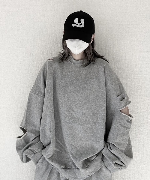 YACA(ヤーカ)の「Cutting Damage Sweat/カッティングダメージスウェット【unisex item】(スウェット・レディース・ブラック/グレー/ホワイト・FREE)」の6枚目の写真