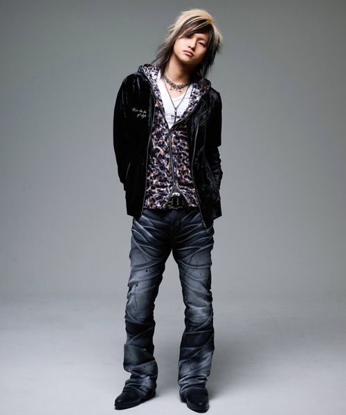 FUGA（フーガ）の「『FUGA/フーガ』ラインストーンベロアパーカー（パーカー・メンズ・ブラック×シルバー/ブラック×ゴールド・L/M）」の11枚目の写真