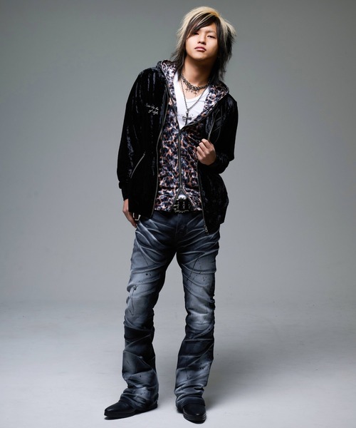 FUGA（フーガ）の「『FUGA/フーガ』ラインストーンベロアパーカー（パーカー・メンズ・ブラック×シルバー/ブラック×ゴールド・L/M）」の10枚目の写真