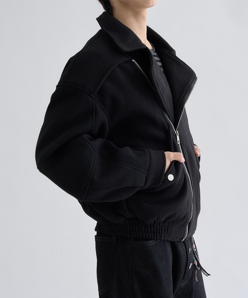 EPNK（イーピーエヌケー）の「2-Way Piping Asym Coat / 2wayパイピングアシメコート（ブルゾン・メンズ・ブラック/グレー・SMALL/MEDIUM/LARGE）」の8枚目の写真