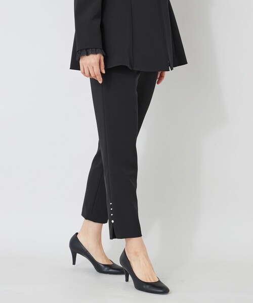 TO BE CHIC(トゥー ビー シック)の「デュアルストレッチウエストゴム パンツ(その他パンツ・レディース・ダークネイビー/ベージュ/ブラック・40)」の1枚目の写真