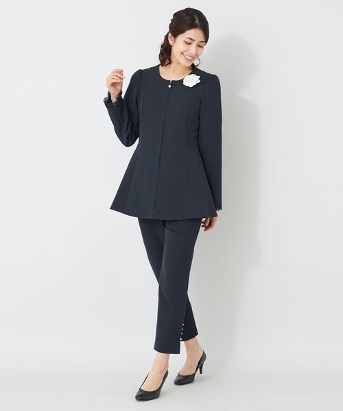 TO BE CHIC(トゥー ビー シック)の「デュアルストレッチウエストゴム パンツ(その他パンツ・レディース・ダークネイビー/ベージュ/ブラック・40)」の13枚目の写真