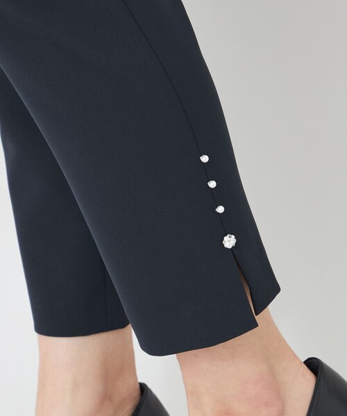 TO BE CHIC(トゥー ビー シック)の「デュアルストレッチウエストゴム パンツ(その他パンツ・レディース・ダークネイビー/ベージュ/ブラック・40)」の6枚目の写真