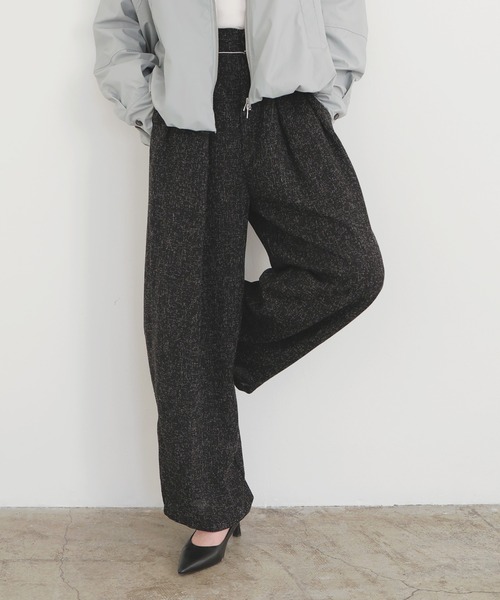 LIAN（リアン）の「サマーツイードタックパンツ（スラックス・レディース・ブラウン/アイボリー/ブラック/グレー・FREE）」の3枚目の写真