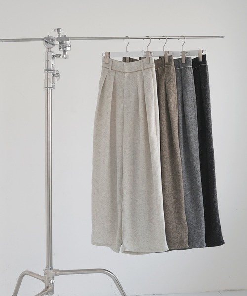 LIAN（リアン）の「サマーツイードタックパンツ（スラックス・レディース・ブラウン/アイボリー/ブラック/グレー・FREE）」の9枚目の写真