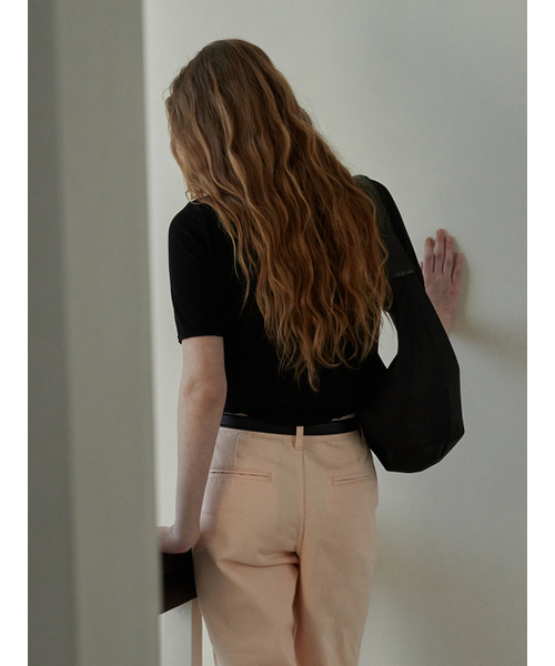 BEMUSE MANSION(ビミューズマンション)の「Embroidery ribbed t shirt - Black(Tシャツ/カットソー・レディース・ブラック・FREE)」の4枚目の写真