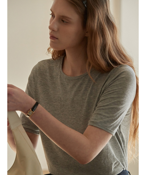 BEMUSE MANSION(ビミューズマンション)の「Embroidery ribbed t shirt - Black(Tシャツ/カットソー・レディース・ブラック・FREE)」の5枚目の写真