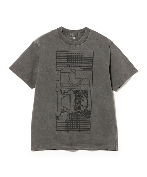 C.E(シーイー)の「C.E / OVERDYE MD The Camera T(Tシャツ/カットソー・メンズ・チャコールグレー・L/M/XL)」の1枚目の写真