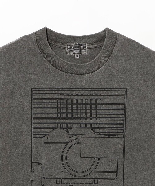 C.E(シーイー)の「C.E / OVERDYE MD The Camera T(Tシャツ/カットソー・メンズ・チャコールグレー・L/M/XL)」の4枚目の写真