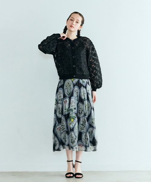 Audie a Muses（オーディアミューズ）の「フラワー立体刺繍ブラウスカーディガン（カーディガン/ボレロ・レディース・ブラック/オフホワイト・38/42）」の20枚目の写真