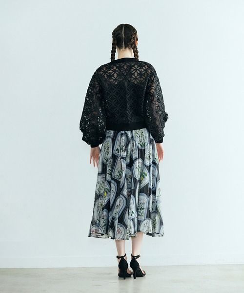 Audie a Muses（オーディアミューズ）の「フラワー立体刺繍ブラウスカーディガン（カーディガン/ボレロ・レディース・ブラック/オフホワイト・38/42）」の11枚目の写真