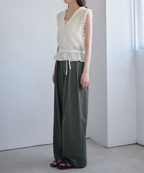 CHAN ME(チャンミ)の「カシュクールフリルブラウス(シャツ/ブラウス・レディース・ネイビー/ブラック/アイボリー・X-LARGE/LARGE/MEDIUM)」の13枚目の写真