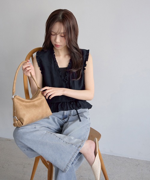 CHAN ME(チャンミ)の「カシュクールフリルブラウス(シャツ/ブラウス・レディース・ネイビー/ブラック/アイボリー・X-LARGE/LARGE/MEDIUM)」の17枚目の写真