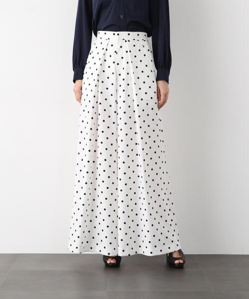 PINKY&DIANNE（ピンキーアンドダイアン）の「◆タックプリーツフレアパンツ（その他パンツ・レディース・ブラック/ホワイト系その他2・36/38）」の2枚目の写真