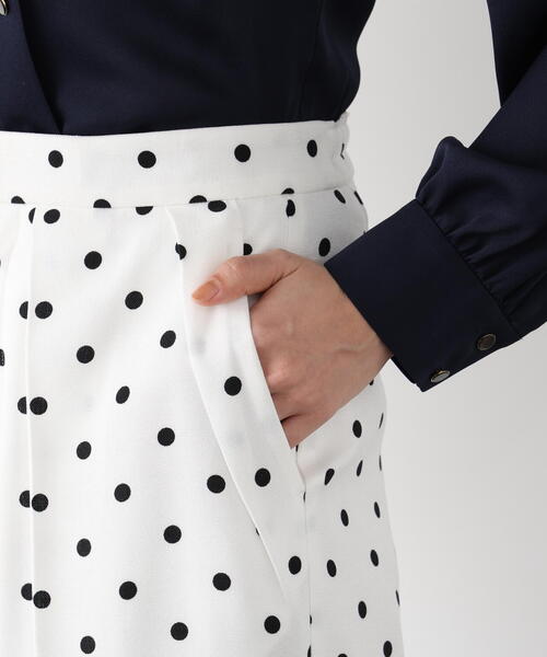 PINKY&DIANNE（ピンキーアンドダイアン）の「◆タックプリーツフレアパンツ（その他パンツ・レディース・ブラック/ホワイト系その他2・36/38）」の5枚目の写真