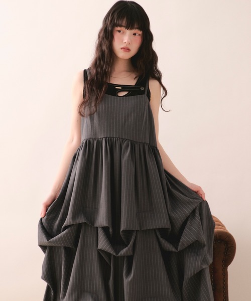 loin nuit（ロワンニュイ）の「tuck volume cami onepiece / タックボリュームキャミワンピース（ワンピース・レディース・グレー/サンドベージュ・FREE）」の10枚目の写真