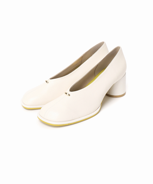 GRISE（グリーズ）の「《追加》GRISE6cmレザーオブリークハイバンプパンプス（パンプス・レディース・アイボリー/キャメル/ブラック・25cm/24.5cm/23cm/22cm/24cm/23.5cm/22.5cm）」の8枚目の写真