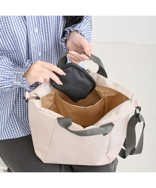 ROOTOTE(ルートート)の「ルートート / SN.デリ.ライトウォーターリペレント-H(ショルダーバッグ・レディース・グレー/サックスブルー/アイボリー/ブラック・FREE)」の7枚目の写真