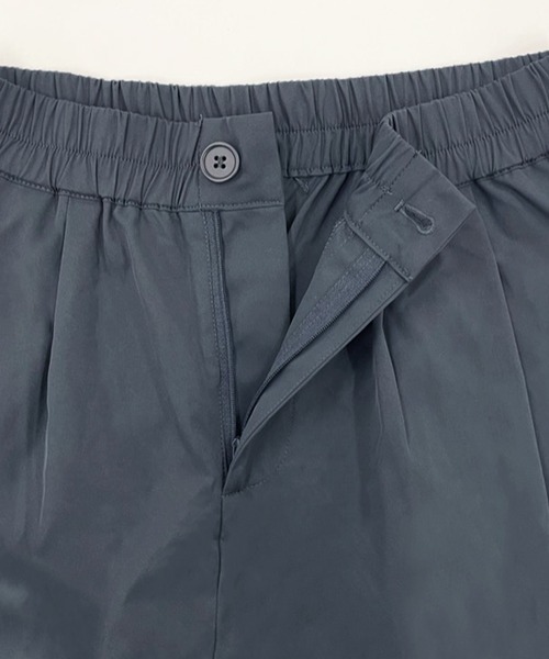 DAY CLOSET（デイ クローゼット）の「【ボタン・ファスナー付きゴムウエスト】きれいめ ツータック ハイウエスト センターライン バルーンパンツ レディース（その他パンツ・レディース・ブラック/ブラウン/ダークグレー/オフホワイト・M/L）」の14枚目の写真