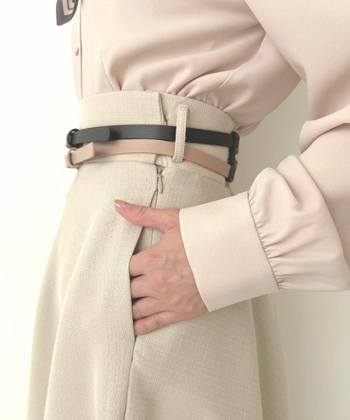 an another angelus(アンアナザーアンジェラス)の「ダブルカラーベルトフレアースカート(スカート・レディース・ライトベージュ/ネイビー・FREE)」の8枚目の写真