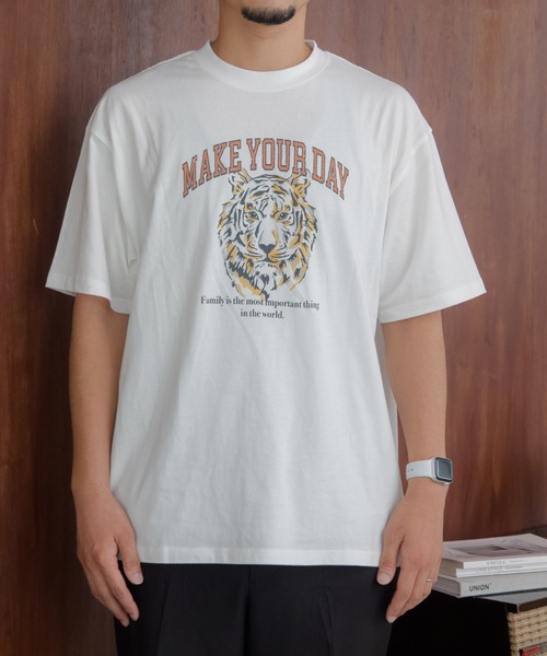 MAKE YOUR DAY(メイクユアデイ)の「ファミリー親トラ半袖Tシャツ■パパサイズ(Tシャツ/カットソー・メンズ・オフホワイト/グレー・L/M)」の2枚目の写真
